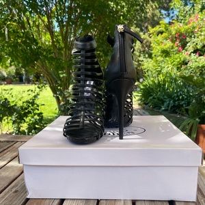 Black Steve Madden heels